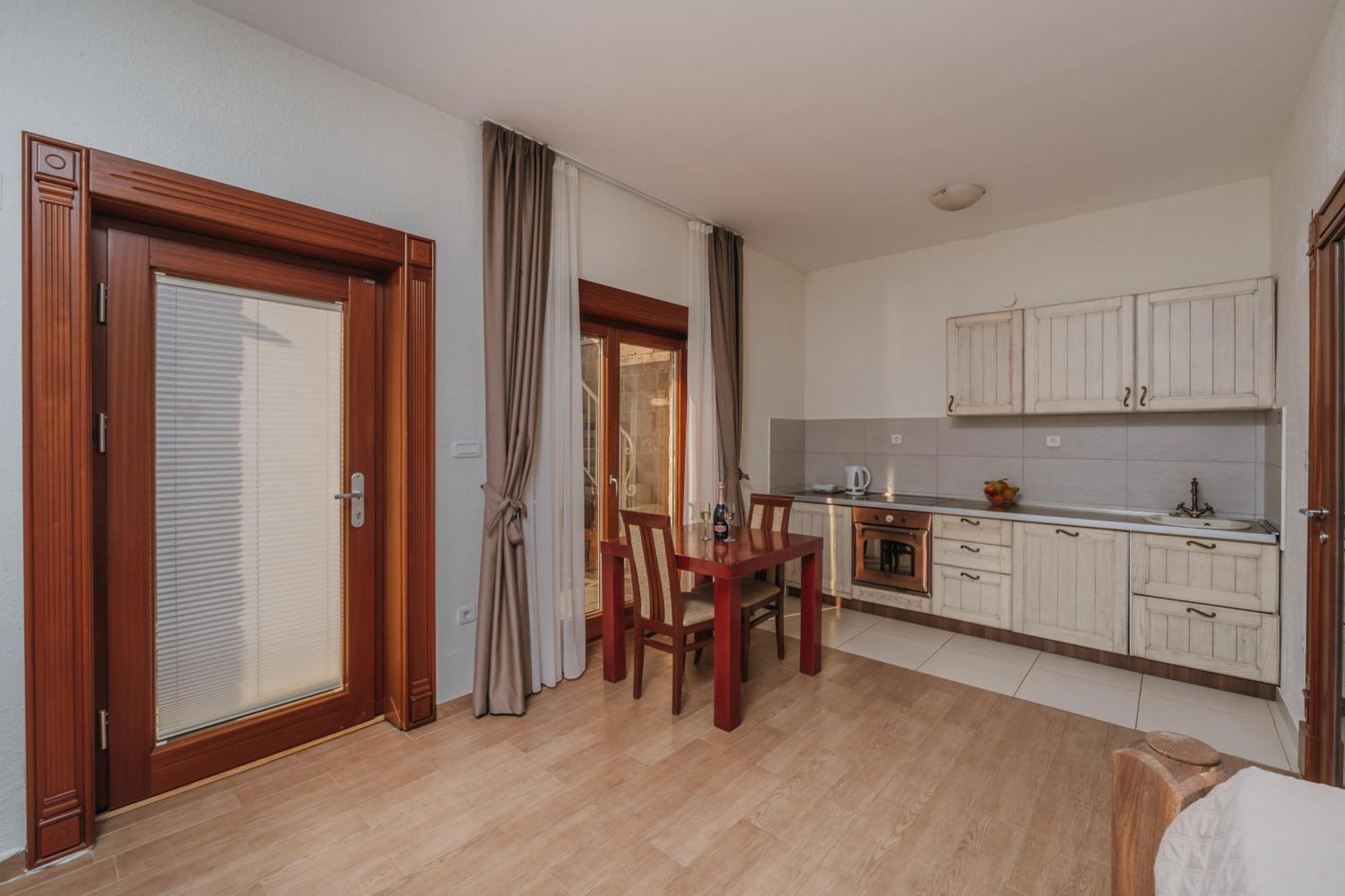 Petrovac Apartments Pietra Mare الغرفة الصورة